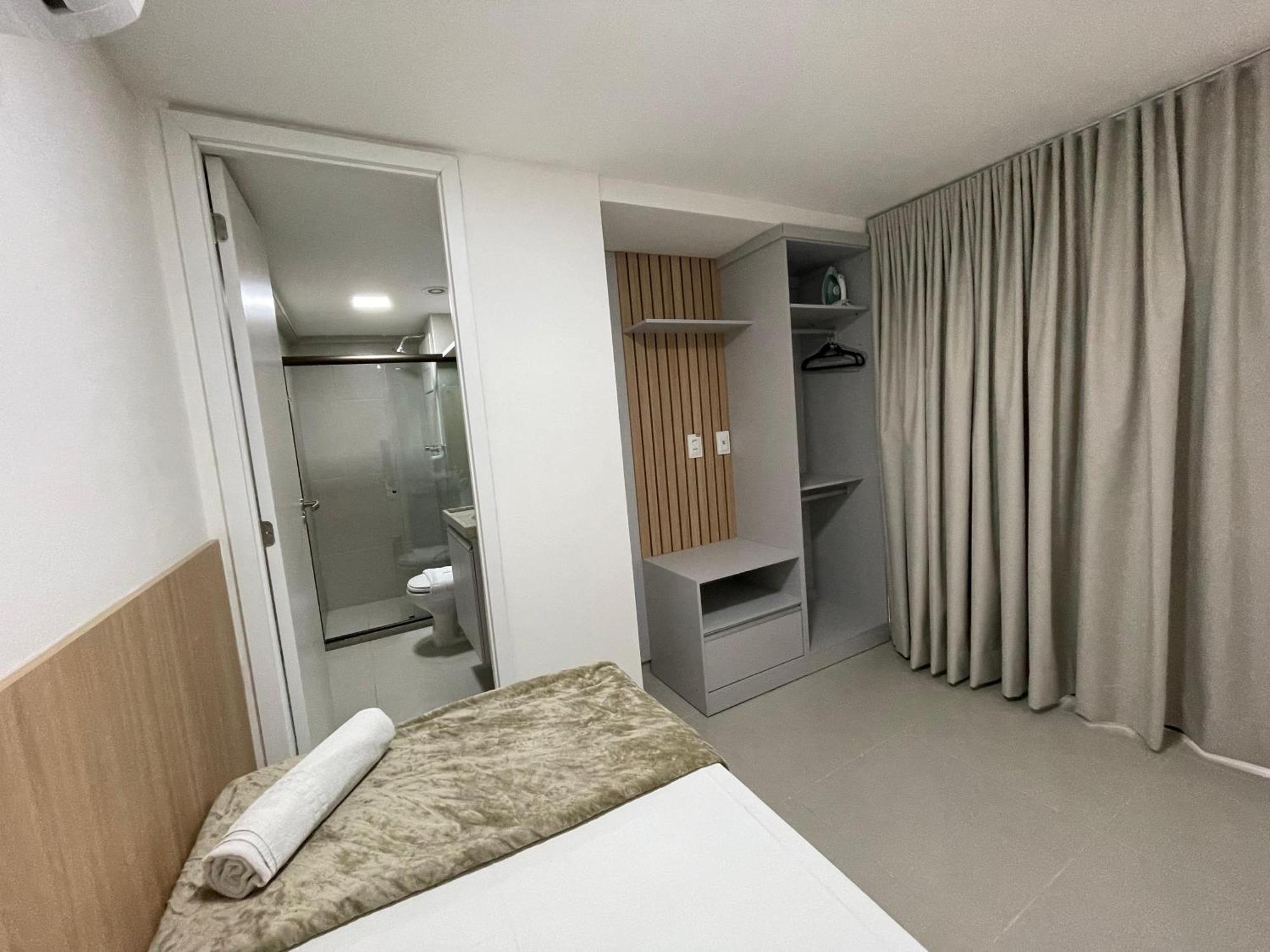 Sunny Hall By Aft Apartahotel